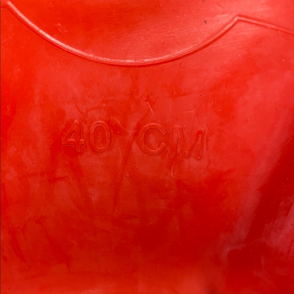Drive Red Inflatable Rubber Cushion - Picture 4 of 15